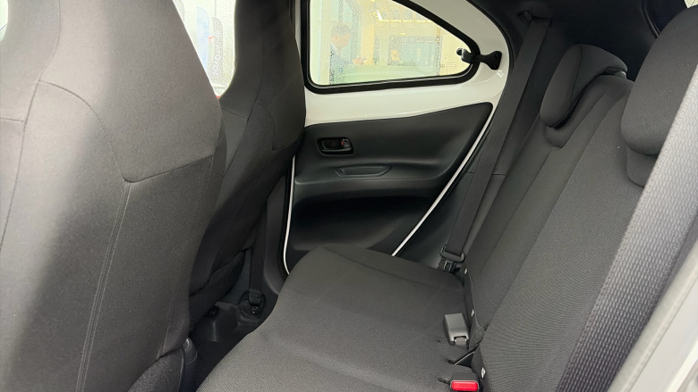 Toyota Aygo X 1.0 VVT-i Edge 5dr Petrol Hatchback